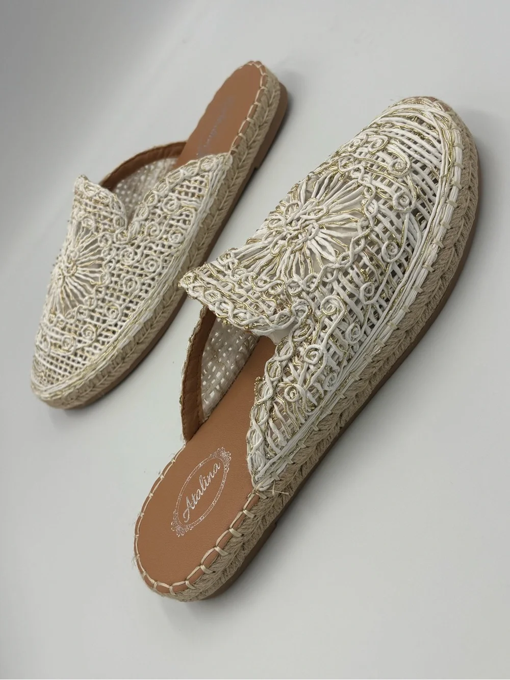 Adrianna Papell Cream Crochet Espadrille Mules Size 8.5
